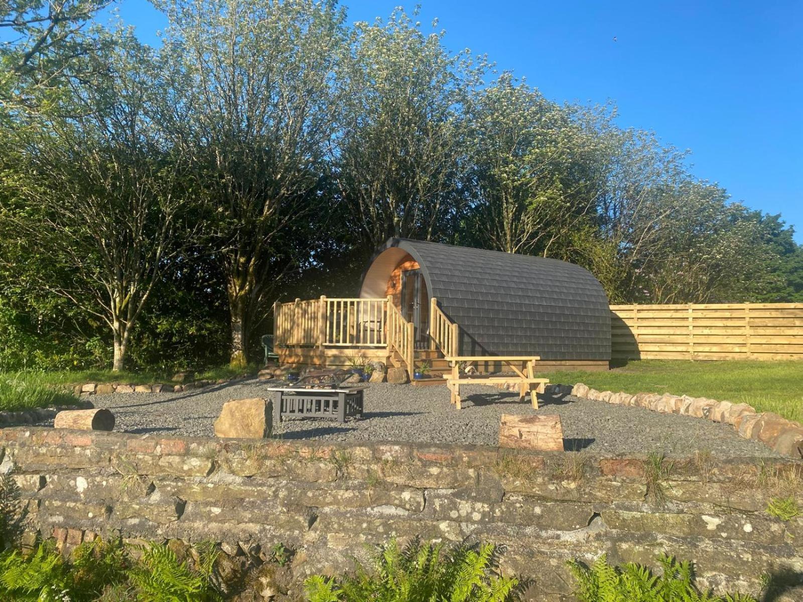 Hotel Campsie Luxury Pods With Hot Tub Glasgow Exterior foto