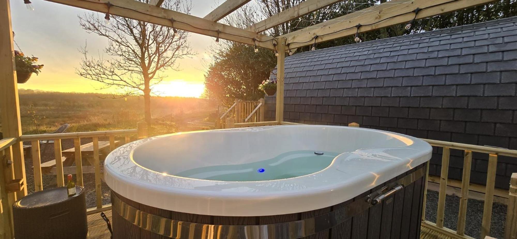 Hotel Campsie Luxury Pods With Hot Tub Glasgow Exterior foto